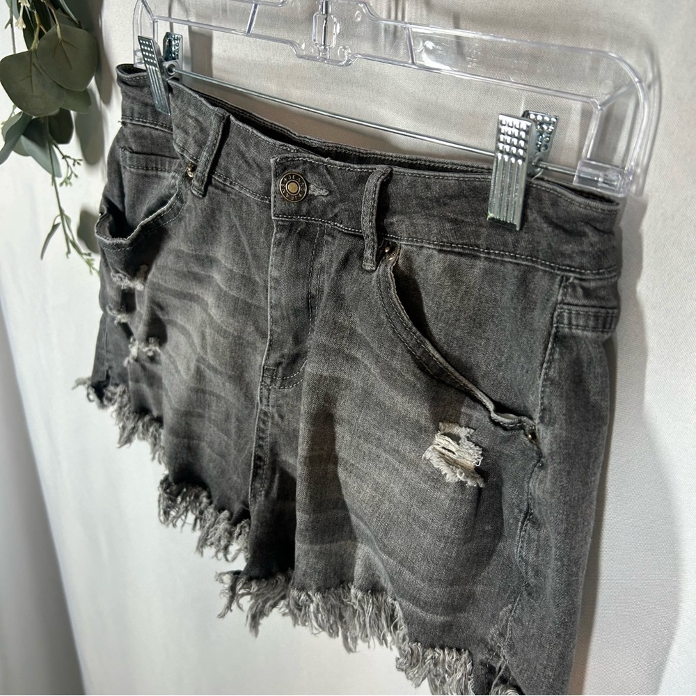 High Rise Cutoff Shorts Jean Denim Gray Frayed Raw Hem Ripped Size Large Juniors - Picture 3 of 10